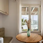 Hola Mykonos