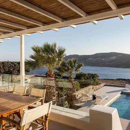 Hola Mykonos Kalafatis